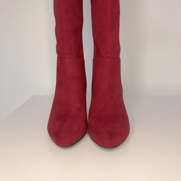 Jones New York Signature KENDRA Boots Faux Suede Knee High Block Heel Red 6.5 - Picture 3 of 8